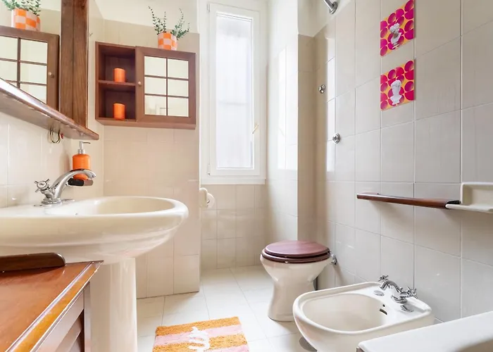 Apartment Maroon Flat Colosseo, 800 Mt From Amphitheater *